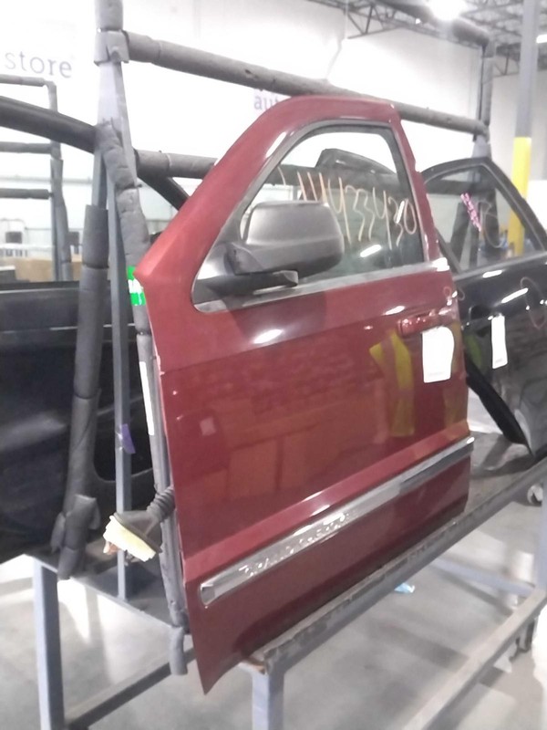 2007 Jeep Grand Cherokee Left Door Red OEM 4DR SUV 136K Miles - Used
