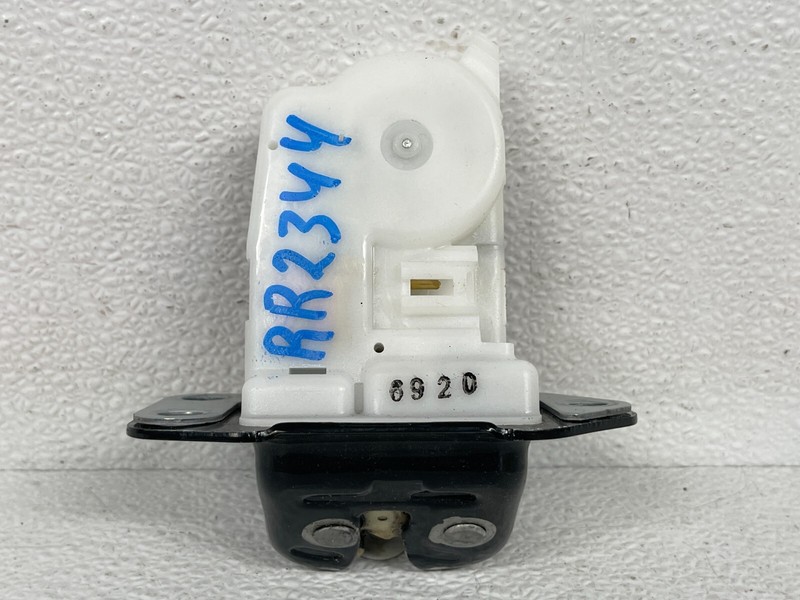 ⭐14-17 INFINITI QX50 REAR TRUNK TAILGATE LOCK LATCH OEM LOT2344