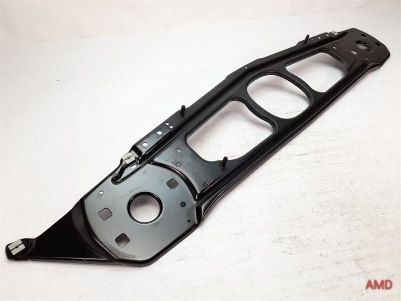 2001 BMW 330ci 325ci E46 Convertible Lower Radiator Support Crosslink 7111694