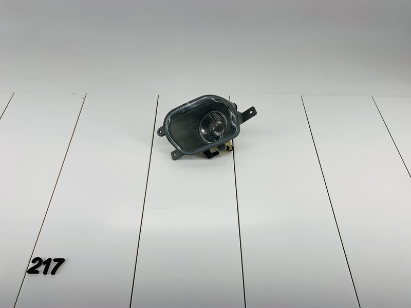 03-14 VOLVO XC90 FRONT LEFT DRIVER SIDE BUMPER FOG LIGHT LAMP OEM