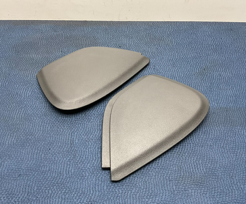06-10 Pontiac Solstice Saturn Sky Pair Of Side Dash End Cap Cover Trims OEM 69K
