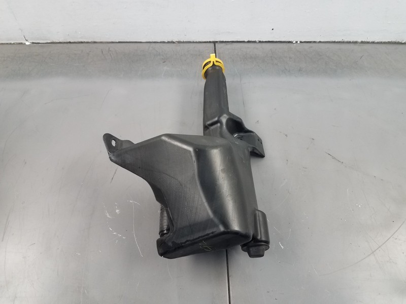 2018 Ram 3500 Laramie DRW Diesel 4x4 Windshield Washer Reservoir #5222 V10