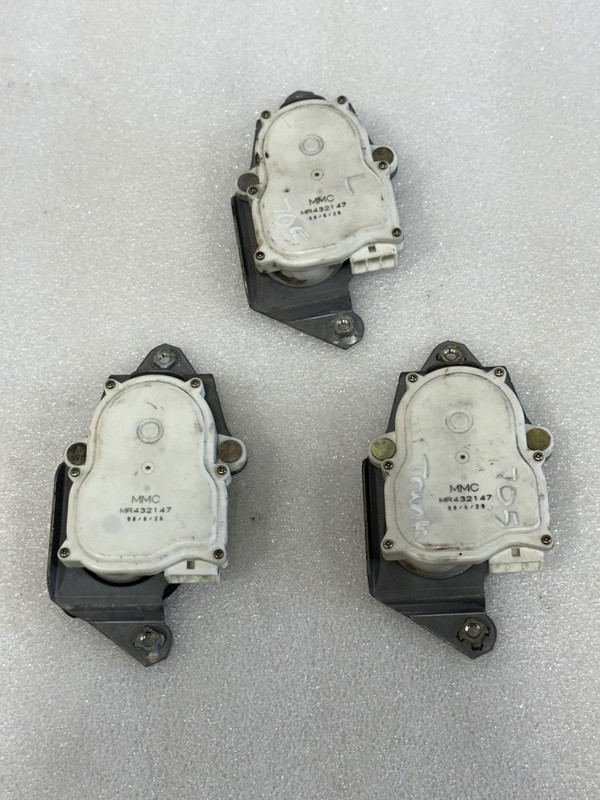 1997 1998 1999 2000 MITSUBISHI MONTERO SPORT 3 LOCK ACTUATOR MOTORS MR432147