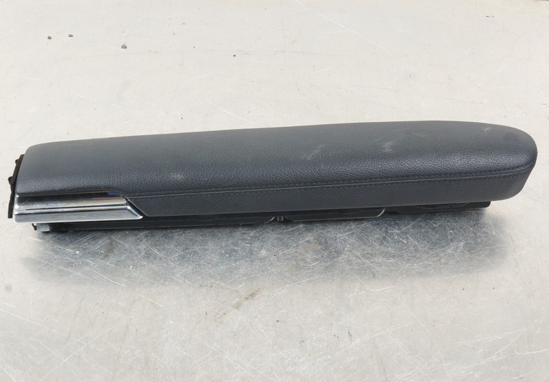 07-13 Mercedes S550 W221Front Right Passenger Door Panel Arm Rest black