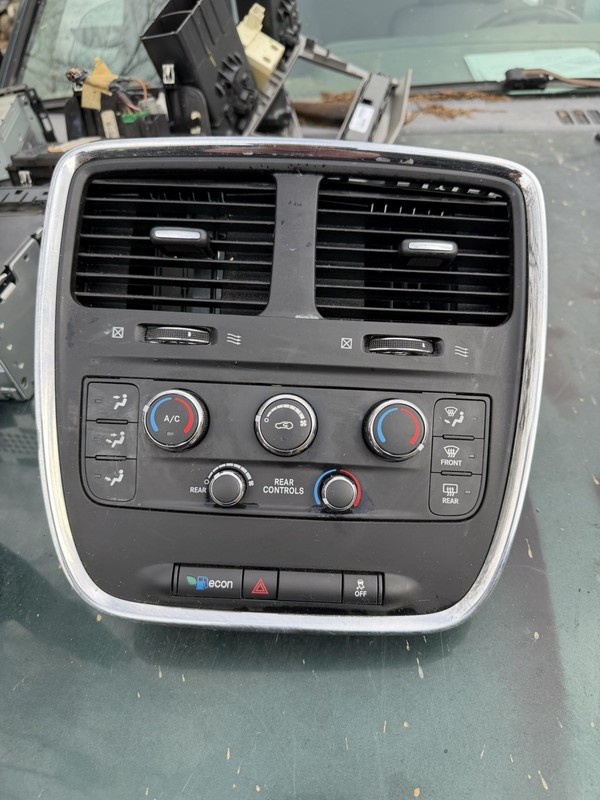 11-20 DODGE CARAVAN HVAC Heater A/c Control Climate Control P55111240AI & Bezel
