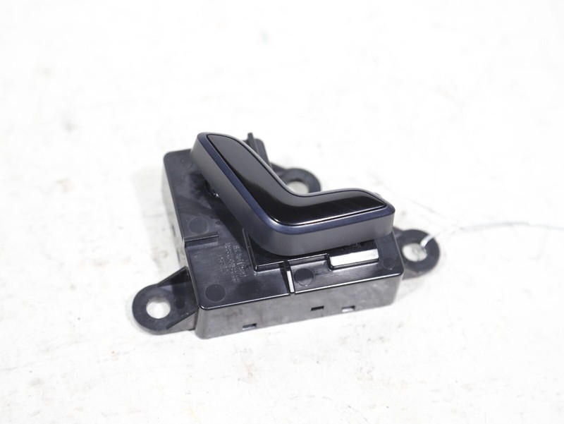 16-20 TESLA MODEL X REAR RIGHT PASSENGER 2ND ROW SEAT SWITCH ASSEMBLY OEM 84K