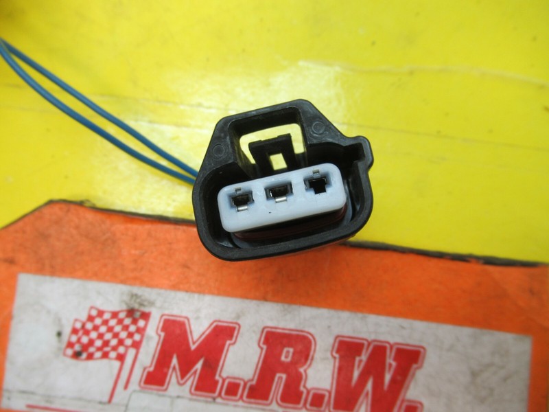WASHER PUMP MOTOR WIRE PLUG for MR2 SPYDER CAMRY CELICA PASEO PRIUS RAV4 TERCEL