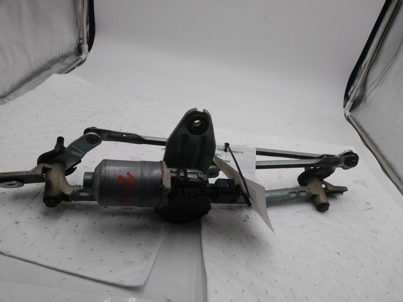 Used Windshield Wiper Motor fits: 2017 Kia SorentoGrade A