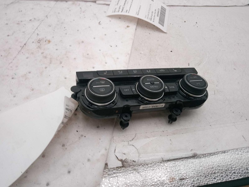 Used A/C Selector Switch fits: 2019 Volkswagen Jetta dual zone Climatronic w/o v