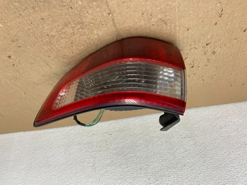 2001 2002 2003 Toyota Sienna Left Driver Lh Side Tail Light OEM AC7219 DW