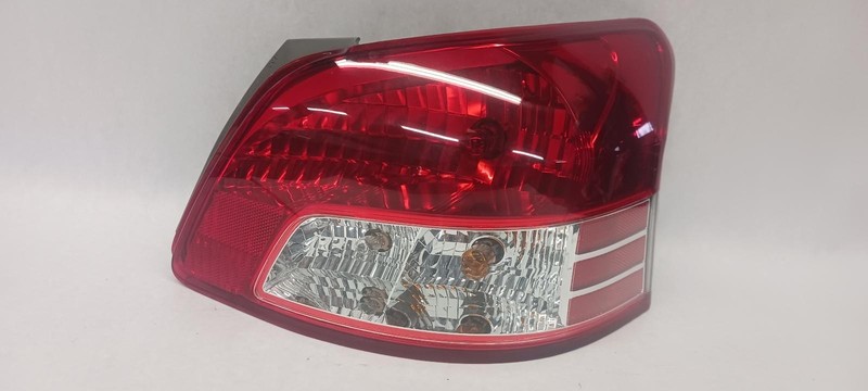 07-'12 TOYOTA YARIS Sedan Right passenger Taillight OEM Grade A!