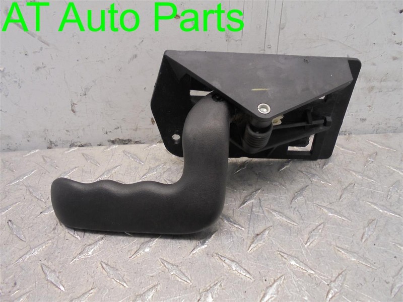 2002 AVALANCHE 1500 DRIVER INTERIOR DOOR HANDLE