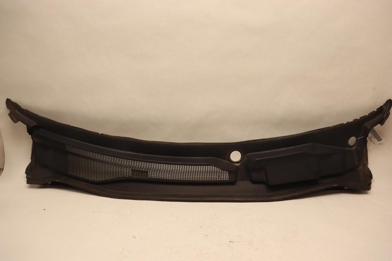 2008-2020 DODGE GRAND CARAVAN FRONT WINDSHIELD WIPER COWL GRILLE VENT COVER OEM