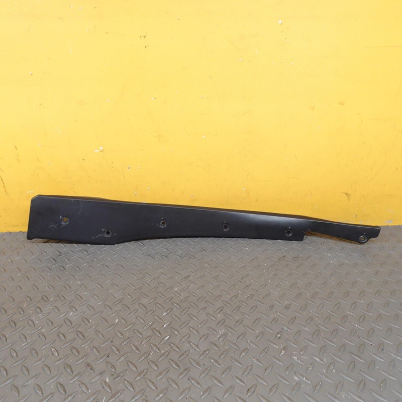 2016-2020 TESLA MODEL X FRONT LEFT SIDE DOOR PINCH SENSOR TRIM MOLDING 1006023