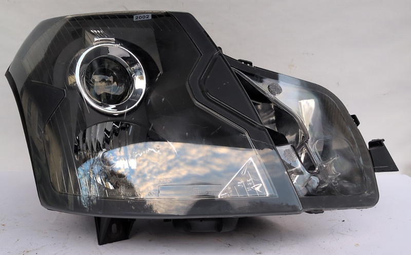 2003-2007Cadillac Cts Right Passenger RH Halogen Headlight OEM