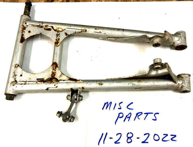 YAMAHA RS VENTURE VECTOR lOWER LEFT A-ARM 8ES-23580-60-00