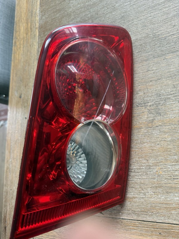 03 04 05 MAZDA 6 TRUNK INNER DRIVER SIDE LEFT TAIL LIGHT BRAKE LAMP 16746