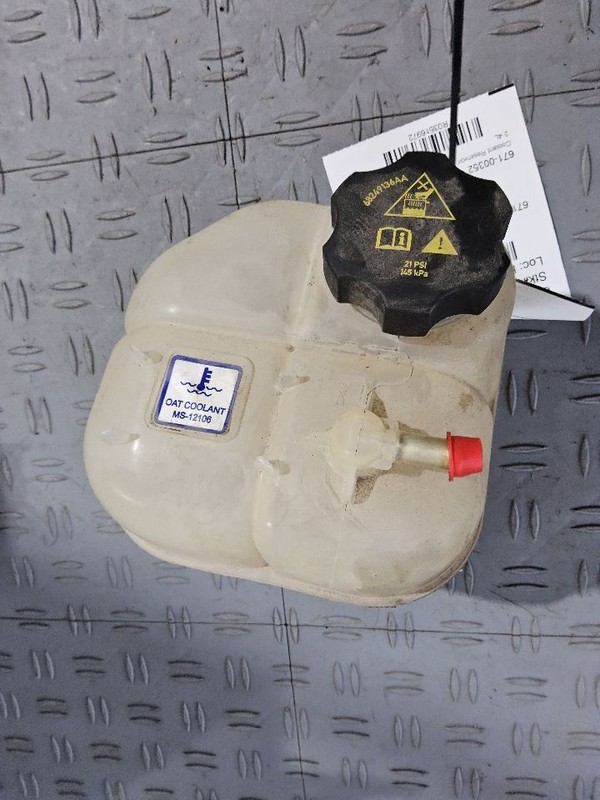 Coolant Reservoir Fits 14-18 CHEROKEE 3516972