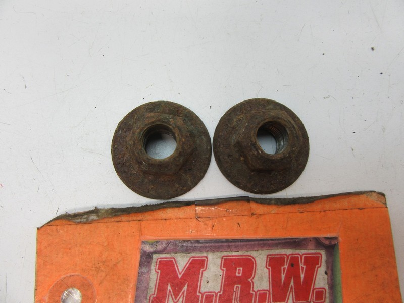 NUT NUTS REAR BACK SUB FRAME TO CAR BODY SUSPENSION K FRAME CROSS MEMBER MOUNT