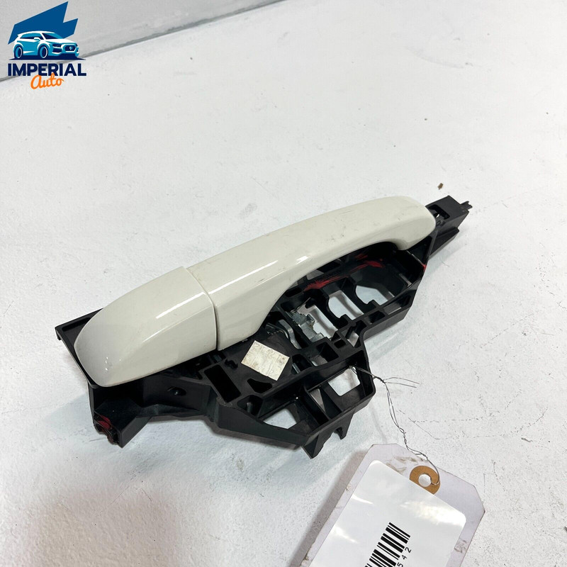 Dodge Journey REAR RIGHT PASSENGER Door Handle w/ BracketWHITE COLOR OEM 11-19