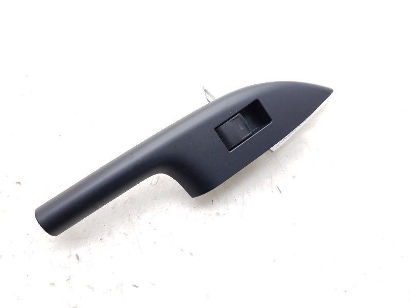 13 14 15 16 17 Lexus CT200H Rear Door Window Switch