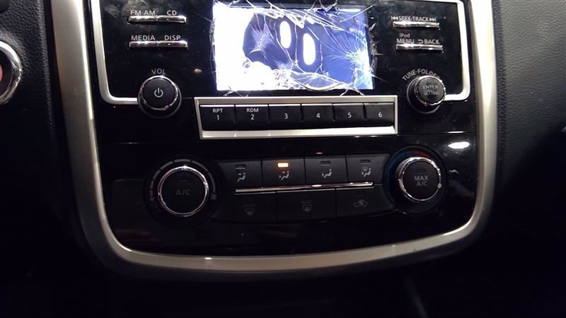 Temperature Control AC Manual Temperature Control Sr Fits 18 ALTIMA 3224807