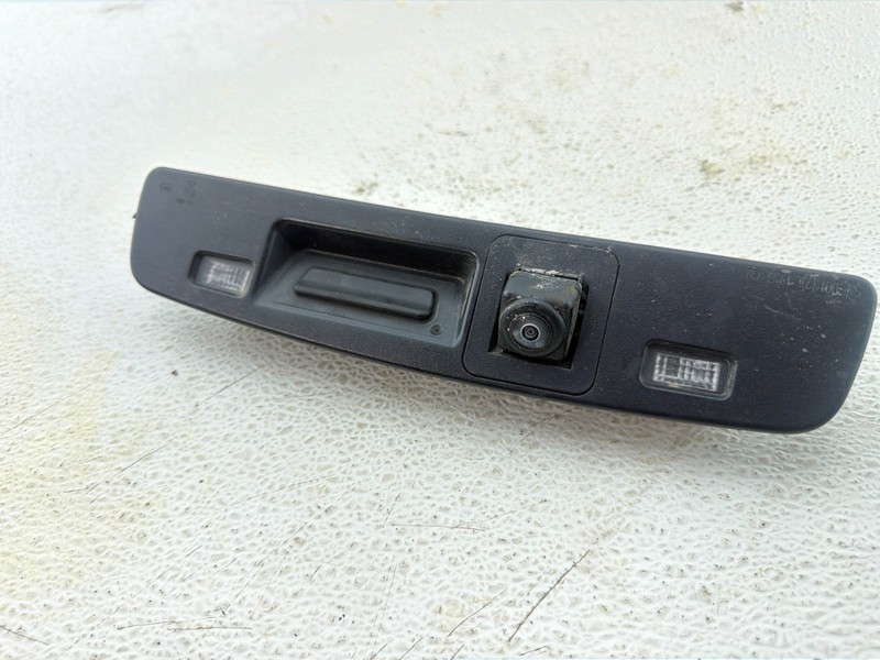 2024-2026 CHEVROLET TRAX LIFTGATE LICENSE PLATE LAMP W/ HANDLE & CAMERA OEM