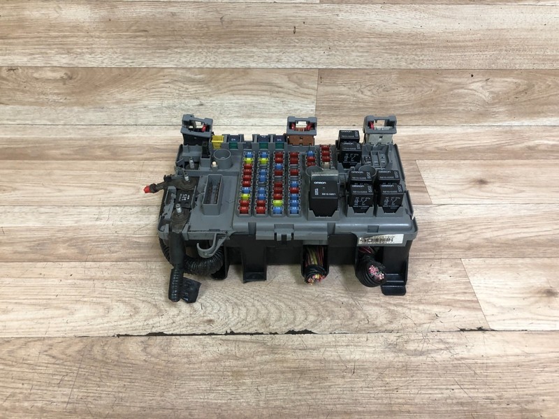 CHEVY EXPRESS VAN SAVANA OEM FRONT SAM FUSE BOX RELAY FUSES ASPEN BLOCK 03-07 2