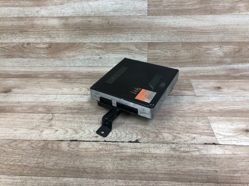 NISSAN PICKUP D21 OEM FRONT ENGINE MOTOR DME COMPUTER ECU ECM 2.4L M/T 1988
