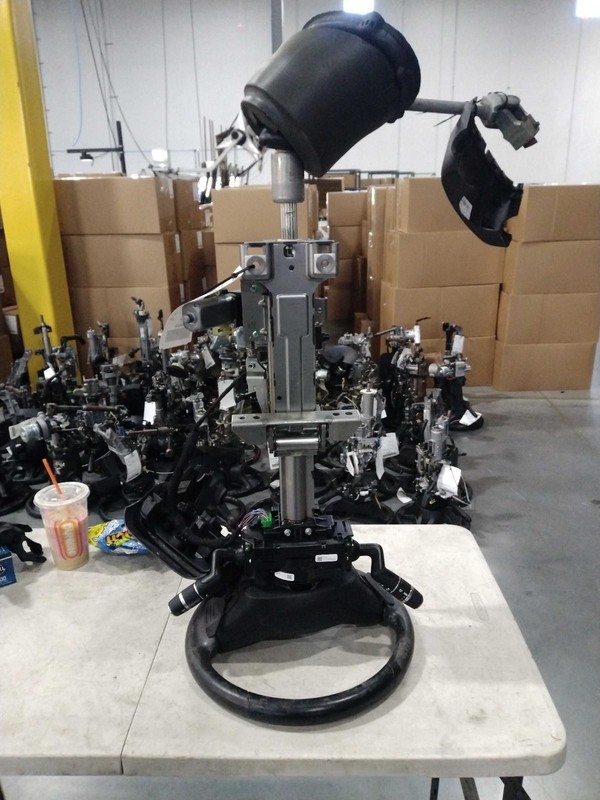 Used Steering Column fits: 2017 Jaguar F-pace power tilt and telescopic w/o fog