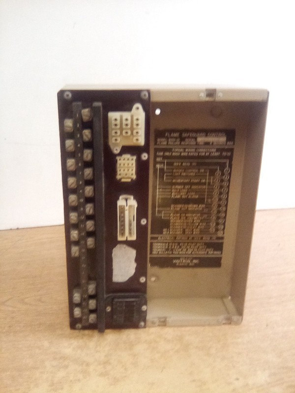 Vigitron 9001-01 Flame Safeguard Control 9001-01 120V 60Hz 1 Phase