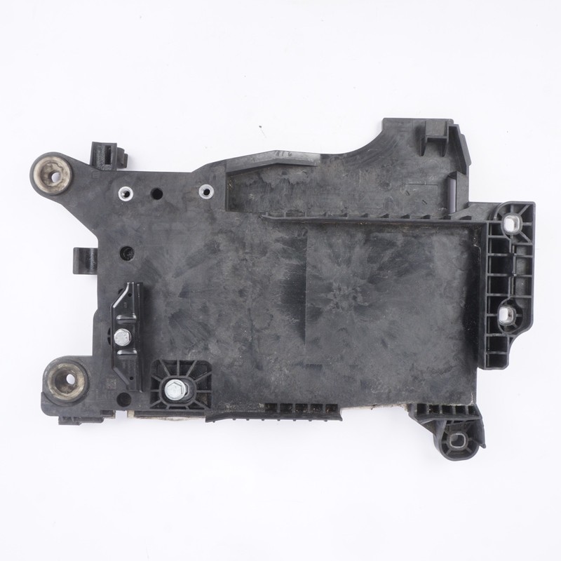 2016 - 2020 BMW X1 X2 BATTERY TRAY COVER TRIM PANEL 7641797