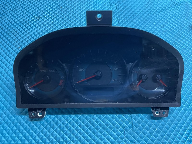 2010 FORD FUSION Speedometer Gauge Cluster OEM 170K-180K MILES