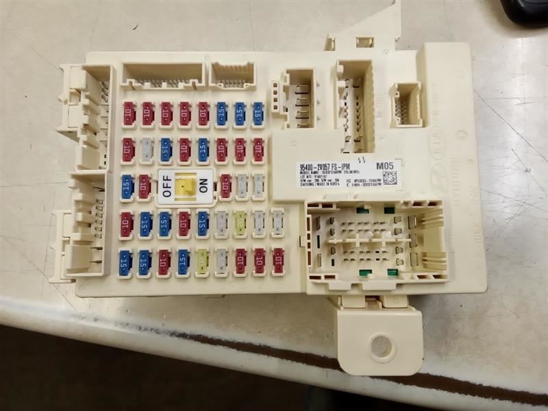 Chassis ECM Body Control BCM Left Hand Dash Fits 16-17 VELOSTER 116056