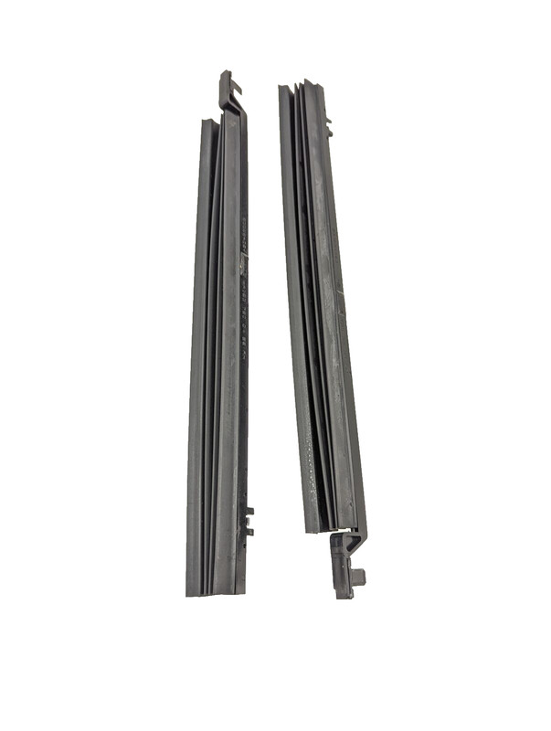 2003-2005 W163 Mercedes ML350 Sunroof Side Weather Stripping Rubber Trim