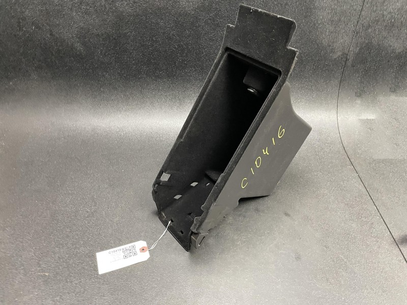 Center Console Storage Box 2021 Cadillac XT4 84089628 2019 2020 2022 2023