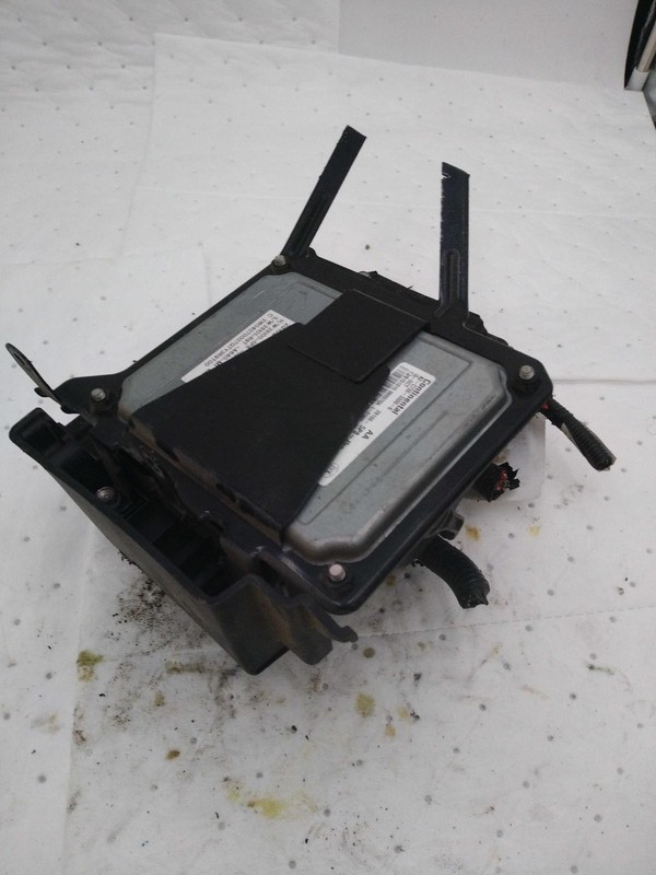 2016 Acura RLX Engine Control Module ECM 37815R9PA01 Black 95k Miles OEM
