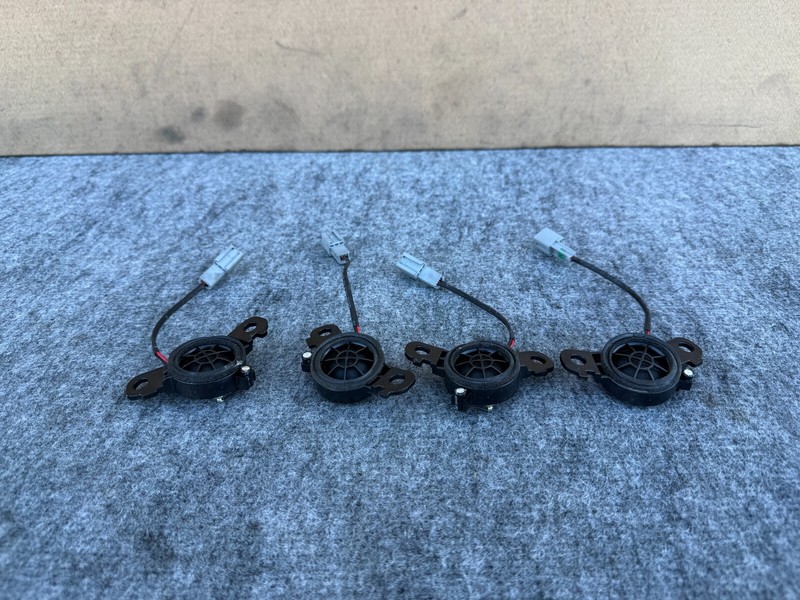 KIA STINGER 2018-2023 OEM FRONT AND REAR LEFT RIGHT DOOR HARMAN TWEETERS (SET)