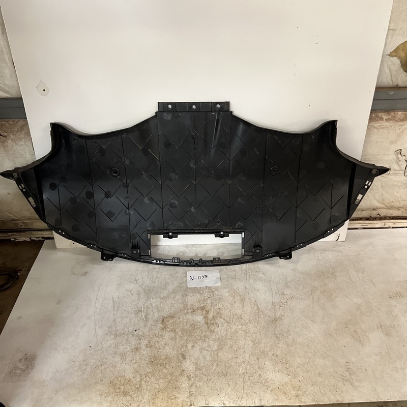 17-22 Tesla M3 Rear Bumper Under Body Aero Splash Shield 1135410-00 N-1137 S25