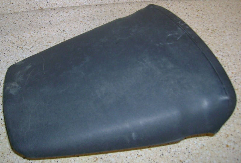 2002 YAMAHA YZFR6L YZFR6 YZF R6 R 6 Rear Passenger Seat Back