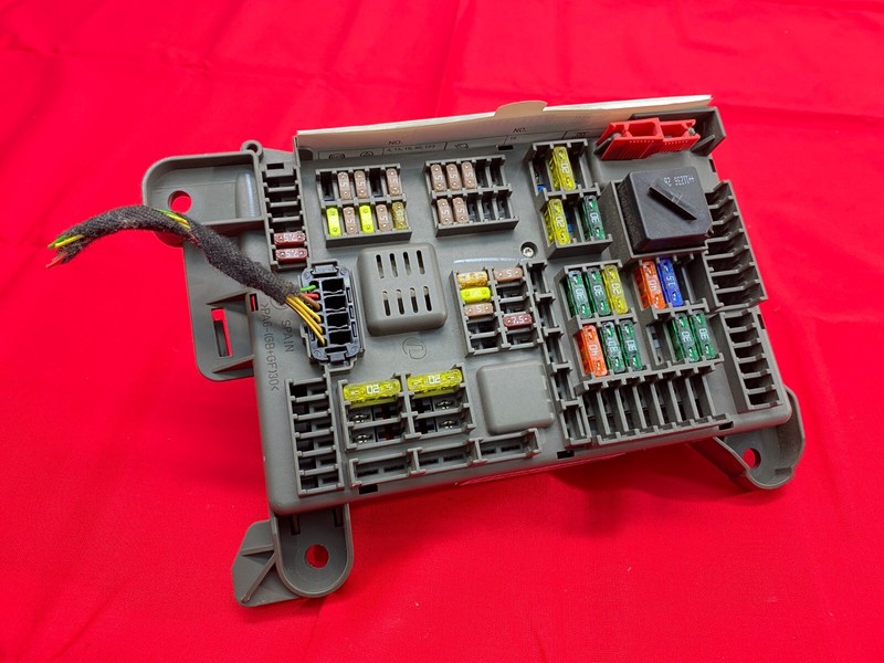 07-14 BMW E70 E71 X5 X6 M Rear Power Distribution Fuse Relay Junction Box OEM✅