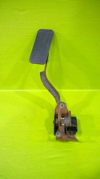 03 04 05 06 TAHOE GAS ACCELERATOR PEDAL OEM 3709-5