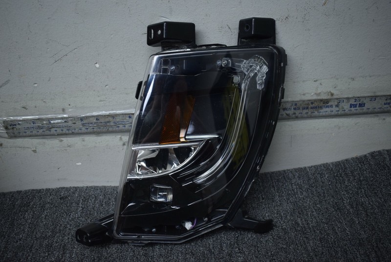2014 TESLA LEFT SIDE FOG LIGHT FACTORY OEM