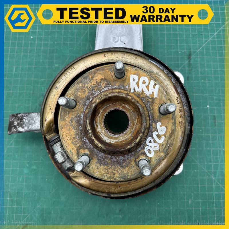 05-08 Corvette C6 REAR RIGHT SPINDLE KNUCKLE WHEEL HAB OEM