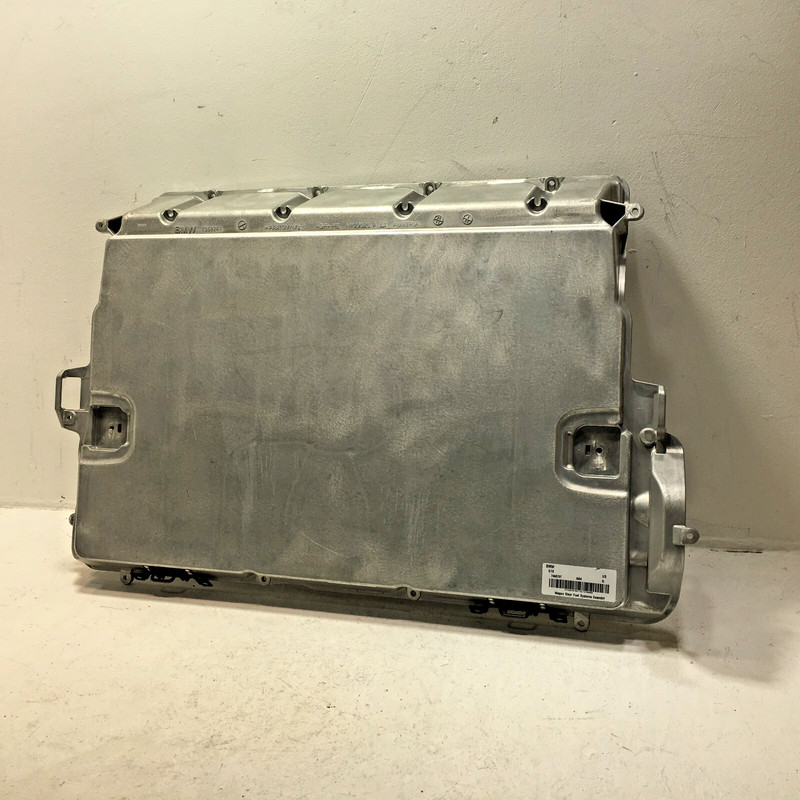 20197-2023 BMW 530XE E BOTTOM LOWER HYBRID BATTERY COVER SHIELD OEM