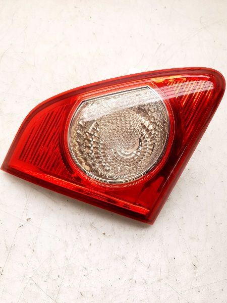 09-10 TOYOTA COROLLA DRIVER SIDE REAR LEFT TAIL LIGHT