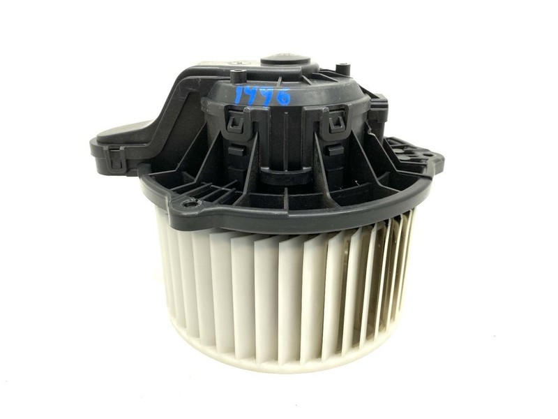 AC Heater Blower Motor 97113-3X000 Fits 2011-2016 Hyundai Elantra Sedan 84328