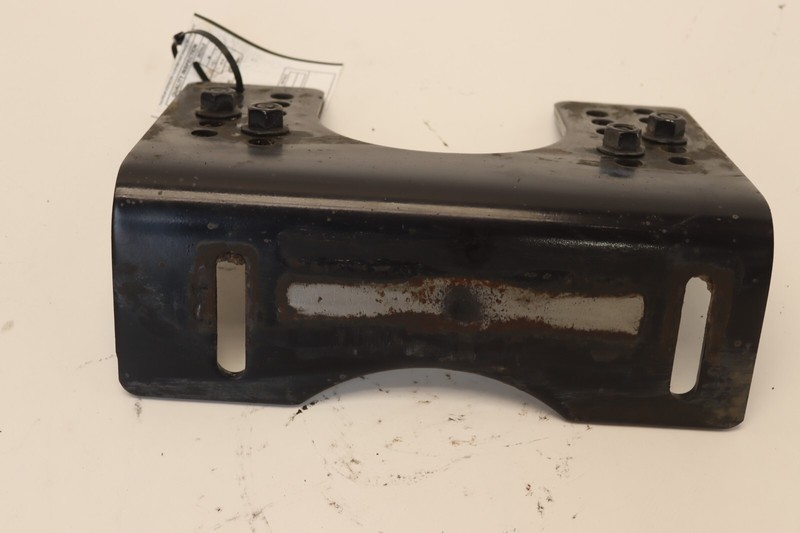 2019-2023 VOLVO VNL 860 CROSSMEMBER BEARING BRACKET SUPPORT 20718278 OEM