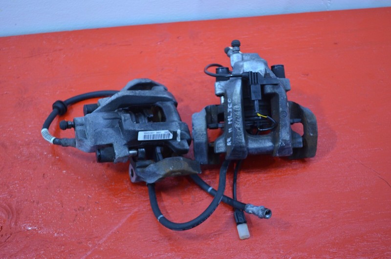 06-11 MERCEDES W164 ML350 AWD REAR LEFT / RIGHT BRAKE CALIPER SET OEM