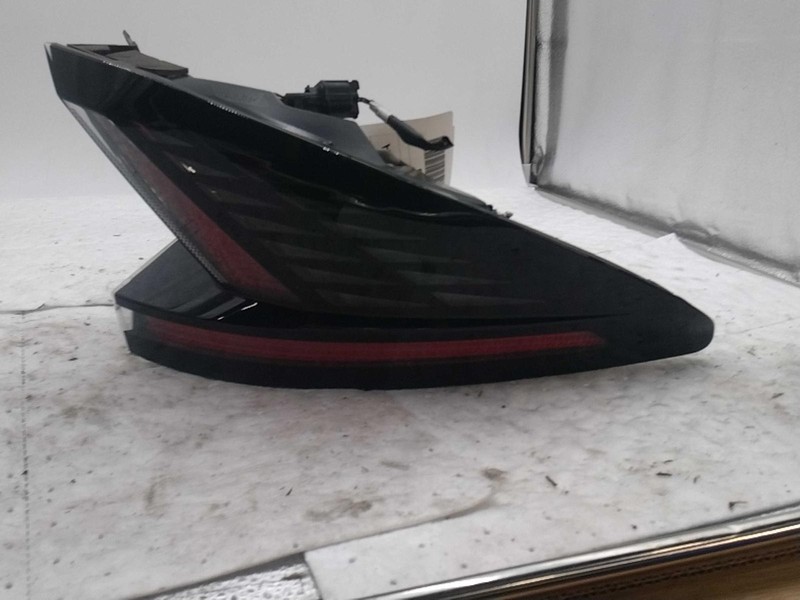 2023 Hyundai Tucson Left Tail Light Assembly White LED 731209 Used 24K Miles